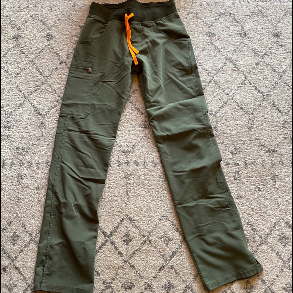 FIGS Moss Kade Scrub Pants